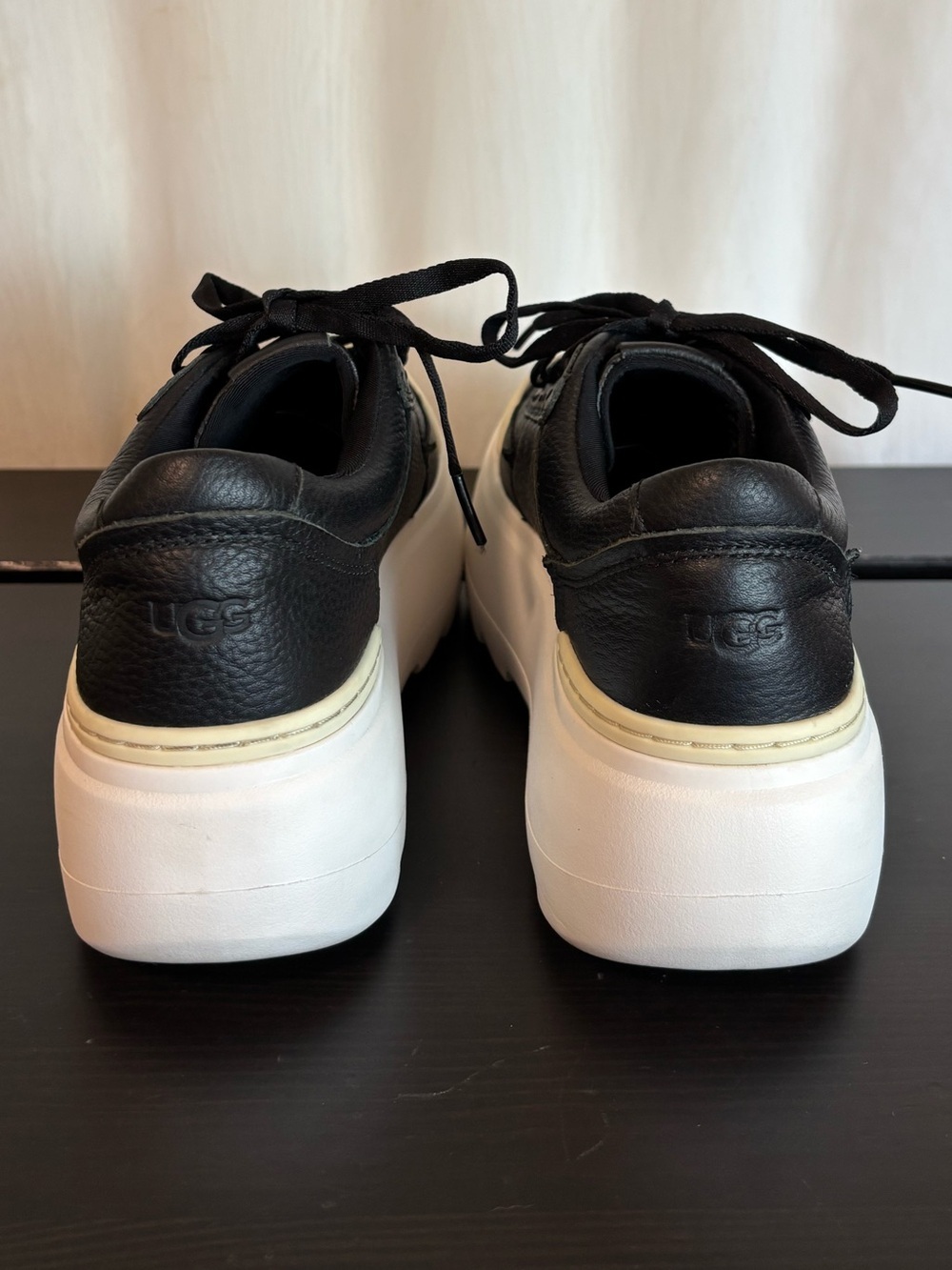 UGG Treadlite Leather Platform Sneakers Black White Sole Women’s 8.5 - Picture 5 of 11